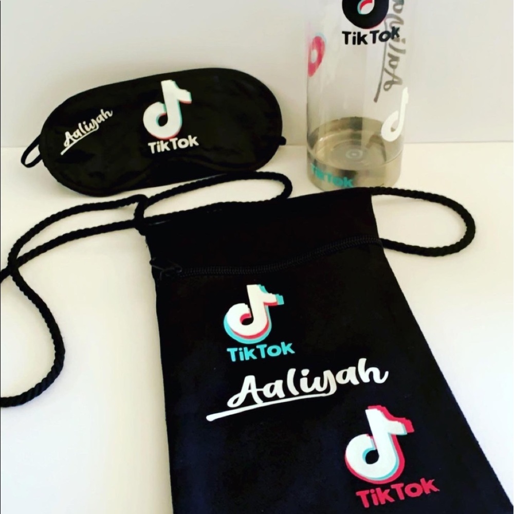 TikTok Accessory